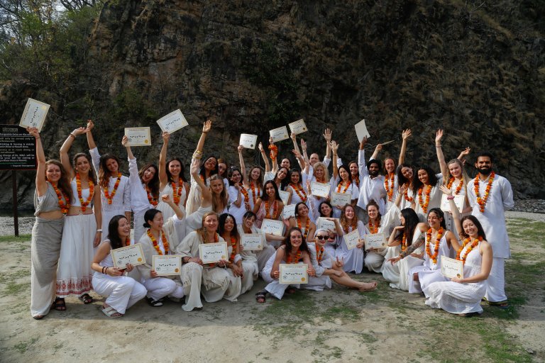 Formation de professeur de yoga RYT300 avec Talia Sutra & LAAIC en Inde